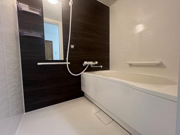 福岡市博多区新和町２丁目の中古マンション|浴室 