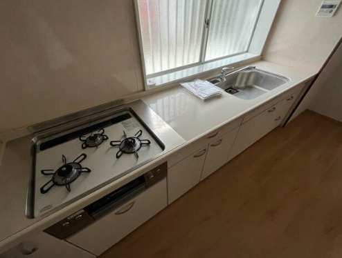 黒髪６丁目戸建のキッチン