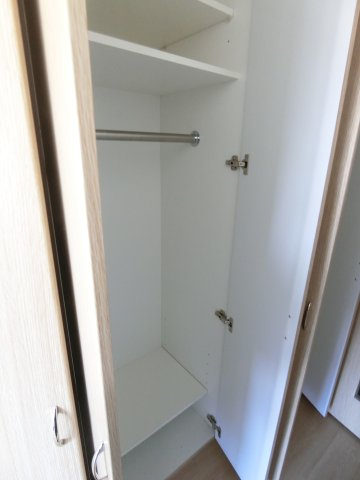 ルーブル川崎中丸子弐番館の収納
