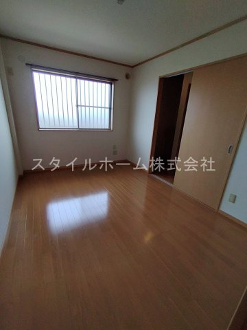 【内装】 | ガーデンコートTSUBASA | 別部屋写真です。