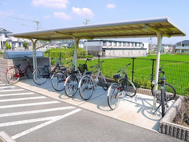 レオパレスめいのその他共用部分|駐輪場も完備