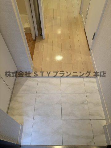 仲介手数料０円！エルスタンザ千代田の玄関