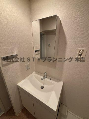 仲介手数料０円！エルスタンザ千代田の独立洗面台