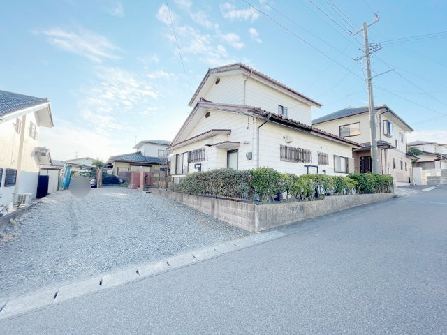 郡山市片平町新蟻塚　庭付き中古戸建　小山田小・第六中の駐車場