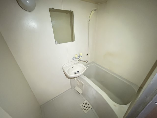 メゾンサカエの浴室