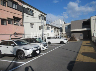 【駐車場】 | 空きはご確認ください