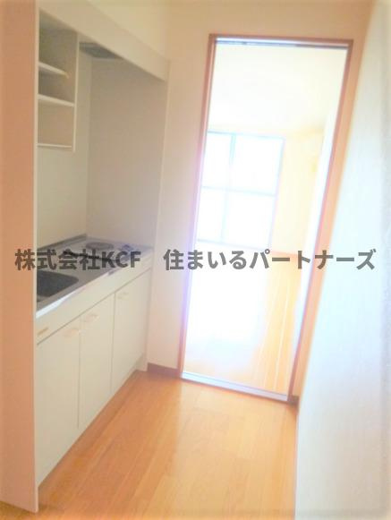 アルファルファA棟のキッチン|コンパクトなキッチンで掃除もラクラク