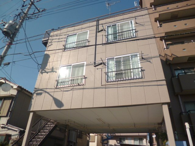 府中市是政５丁目の賃貸マンションの外観