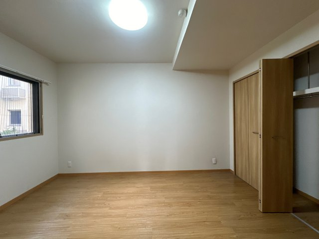 レジデンス　アルファベットの寝室