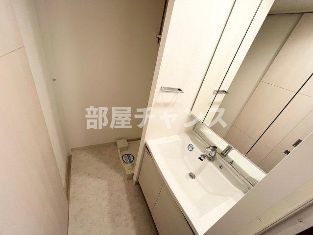 アデグランツ大須の独立洗面台