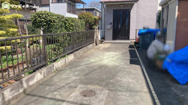 川口市安行吉岡　中古一戸建ての駐車場