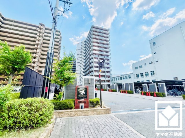 パデシオン京都大久保の外観