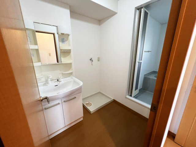 ディアコート札場 A棟の洗面所