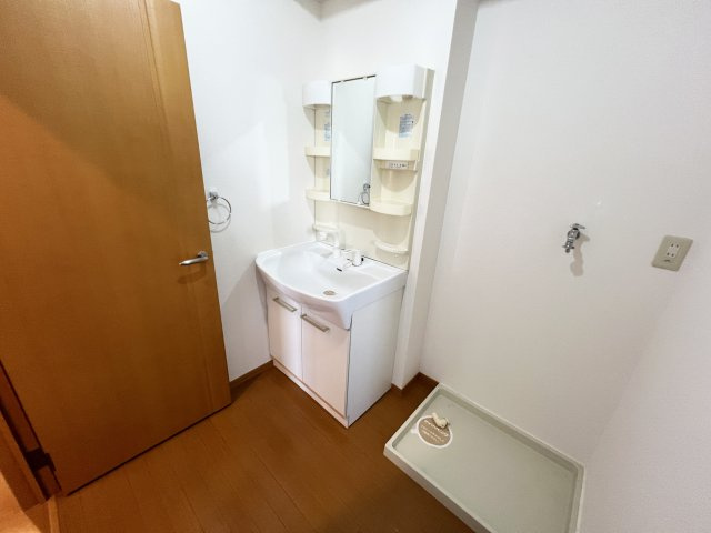 ディアコート札場 A棟の洗面所