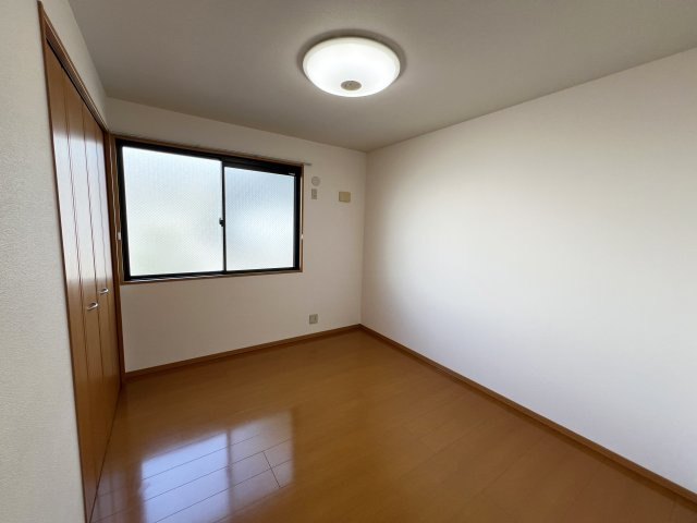 ディアコート札場 A棟の洋室