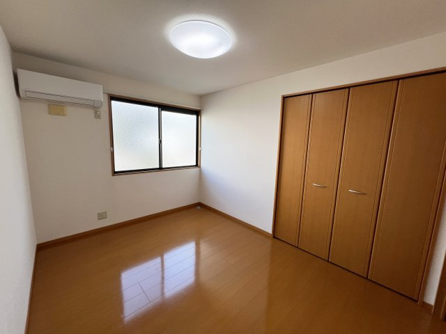 ディアコート札場 A棟の洋室