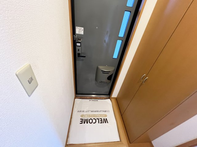 ディアコート札場 A棟の玄関