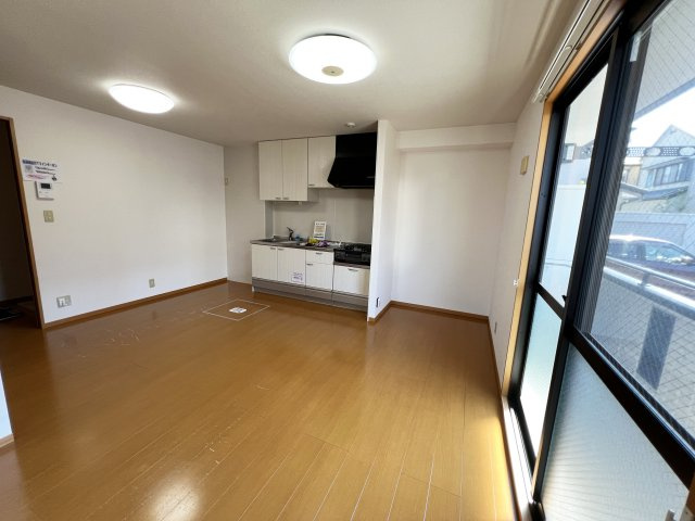 ディアコート札場 A棟の居間・リビング