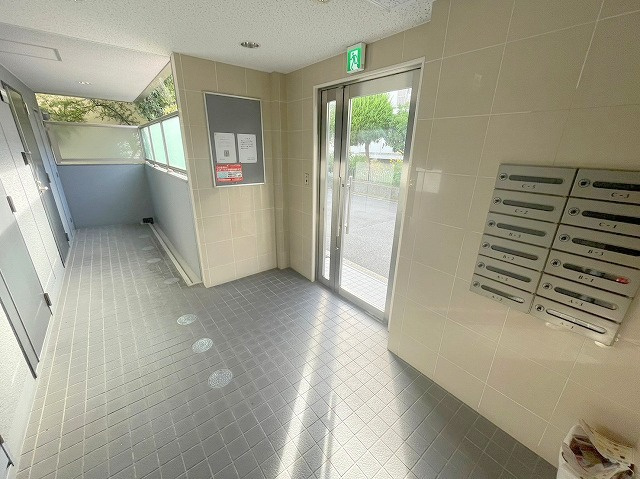 グランドハイツEmのエントランス