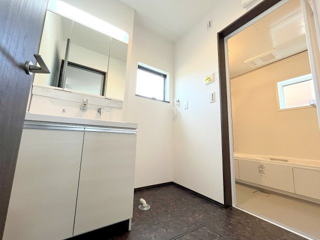 あきる野市草花の新築一戸建の洗面所|2025年2月撮影