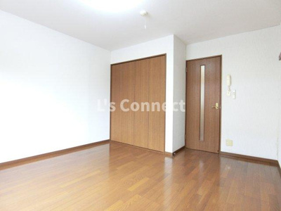 【居間・リビング】 | グランディ桜ヶ丘 | ８帖の洋室です。