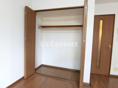 【収納】 | グランディ桜ヶ丘 | クローゼットでお荷物もすっきり収納。