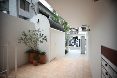 【エントランス】 | ソサエティ中野富士見町