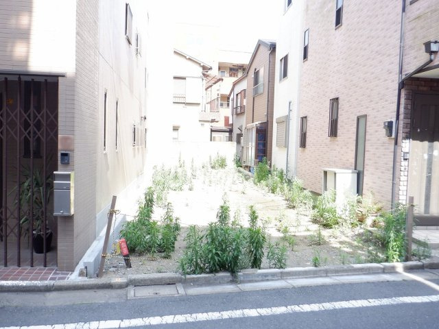 大島7丁目売地の前面道路含む現地写真