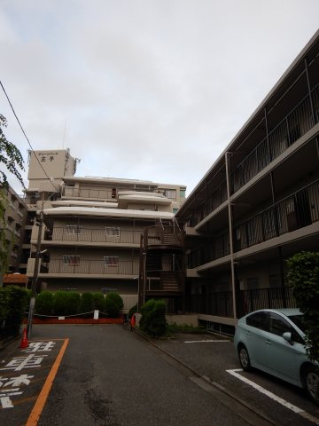 グリーンパーク王子の外観