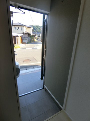 【玄関】 | デァ・マーサ鍛冶町Ｂ | イメージA102写真