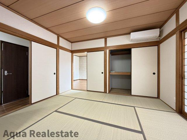 丸亀市飯山町下法軍寺　リノベ住宅の和室|和室があれば、来客や子供用のスペースとして活躍します