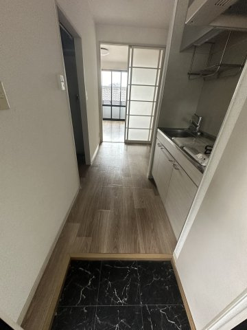 ドエル三芝の玄関