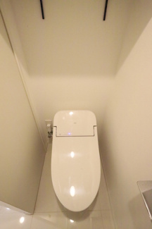 ◆収納棚のあるトイレスペース◆