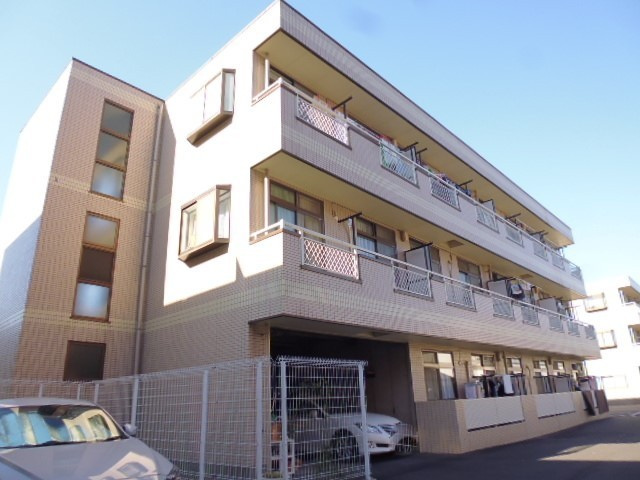 ★重量感のある外観タイル貼りのマンション★