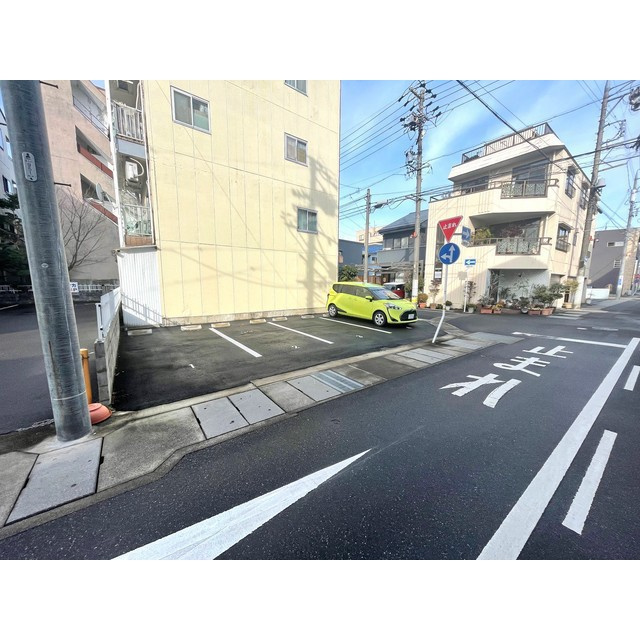 岐阜市梅河町１丁目の駐車場の駐車場