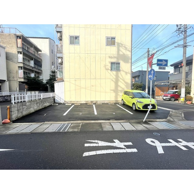 岐阜市梅河町１丁目の駐車場の外観