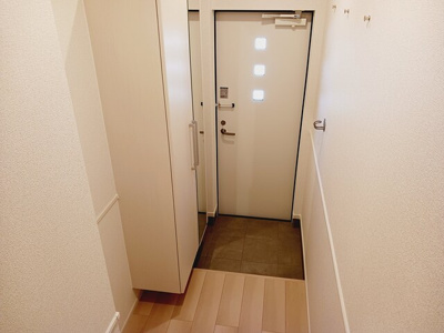 【玄関】 | マーベリ・フィールドＢ