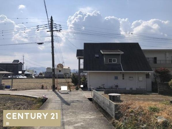 和歌山市谷　中古戸建の前面道路含む現地写真