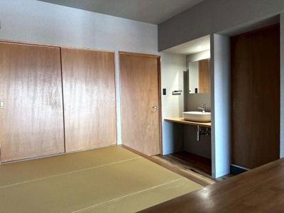 【内装】 | 朝日プラザシティ・サザンパーク１番街Ａ棟　中古マンション | ゆったりくつろげる畳コーナーがございます