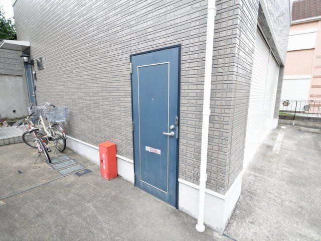 メゾン平井の玄関