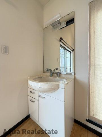 仲多度郡琴平町榎井 戸建の独立洗面台|独立洗面化粧台付き