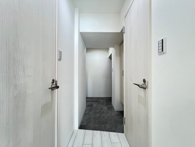 ドゥーエ南堀江（旧名称：アルティザ南堀江）の玄関