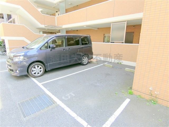 PLAZA02(プラザの駐車場