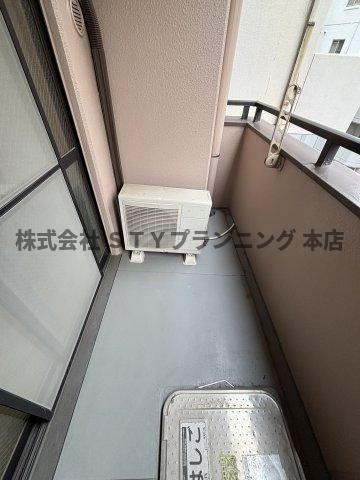 仲介手数料０円！パレスサイド泉のバルコニー