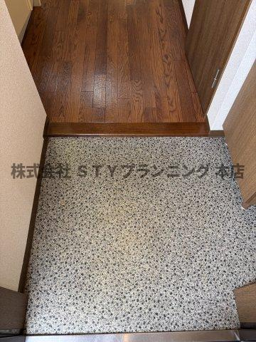 仲介手数料０円！パレスサイド泉の玄関