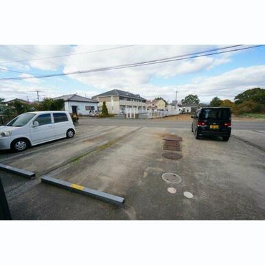 IVY　SQUARE（アイビースクエアジョウジマ）城島【キャッシュバック対象物件】の駐車場