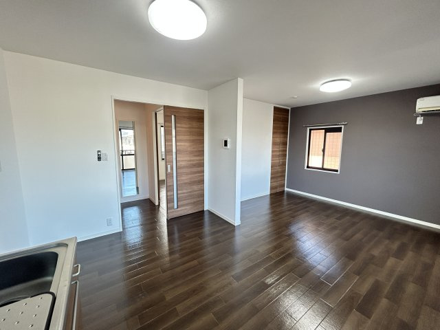 サングリーンB棟の居間・リビング