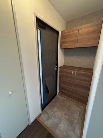 サングリーンB棟の玄関