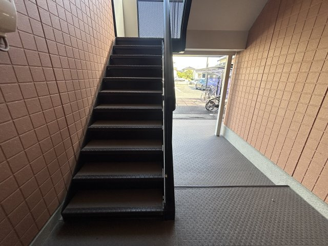 サングリーンB棟のロビー