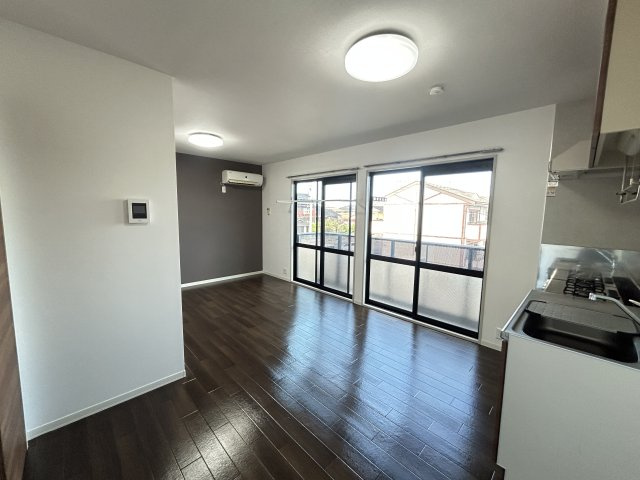 サングリーンB棟の居間・リビング